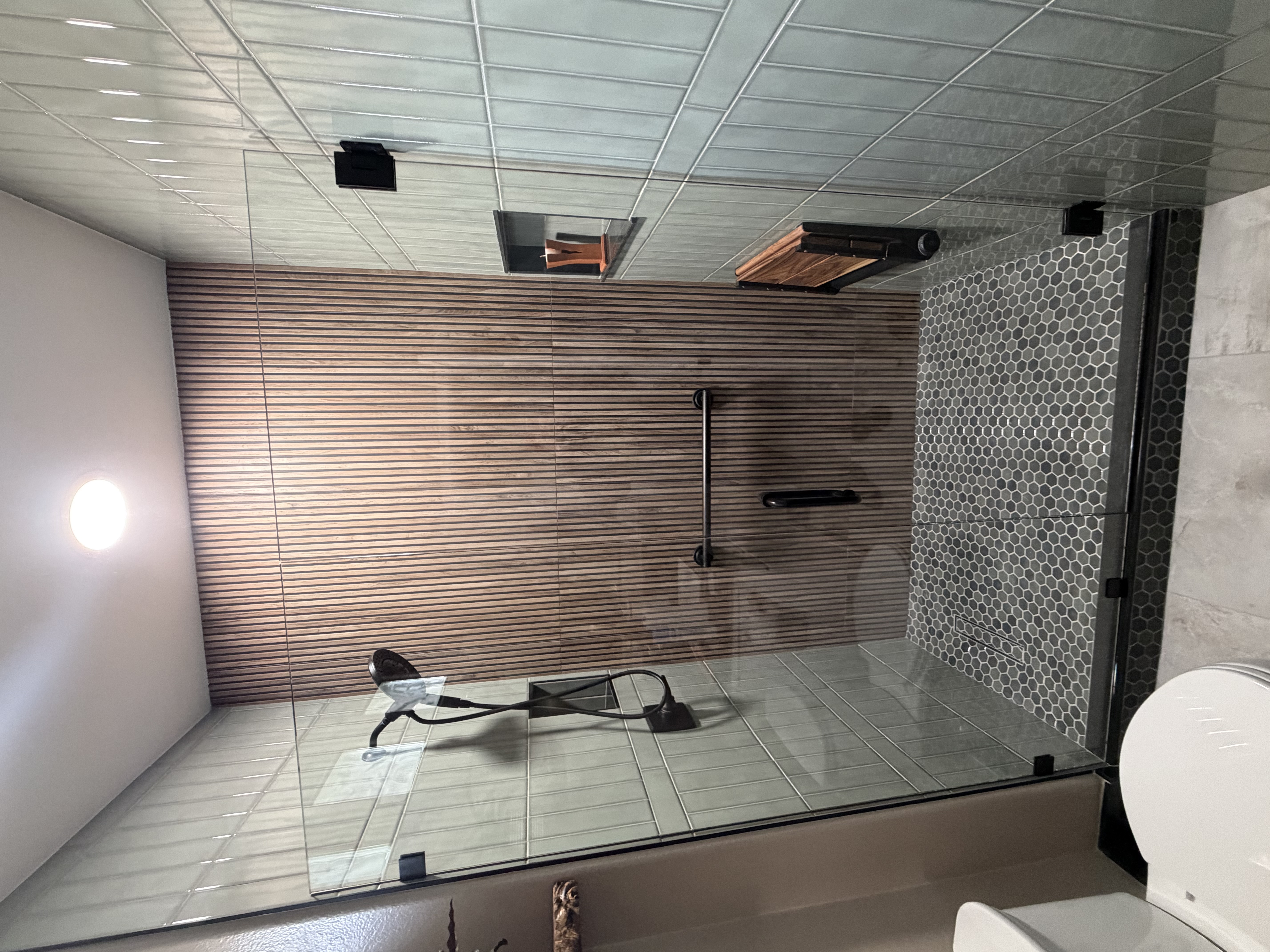 AZ Glassy Showers project